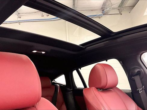 Used 2020 BMW X6 xDrive40i w/ Executive Package AWD/4WD image 17