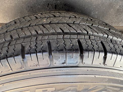 Used 2011 Chevrolet Express 3500 image 34