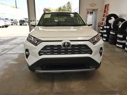 Used 2019 Toyota RAV4 Limited w/ Advanced Technology Package AWD/4WD image 2