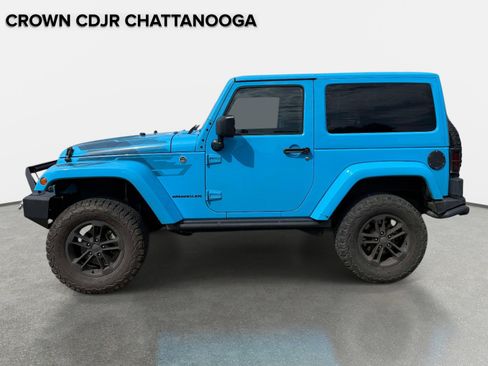 Used 2017 Jeep Wrangler Sahara image 2