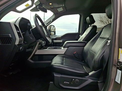 Used 2019 Ford F250 Lariat w/ Lariat Ultimate Package image 13