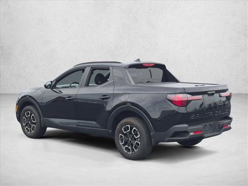 Used 2023 Hyundai Santa Cruz SEL w/ Activity Package FWD image 7