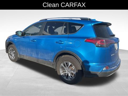 Used 2018 Toyota RAV4 XLE w/ Carpet Mat Package AWD/4WD image 6