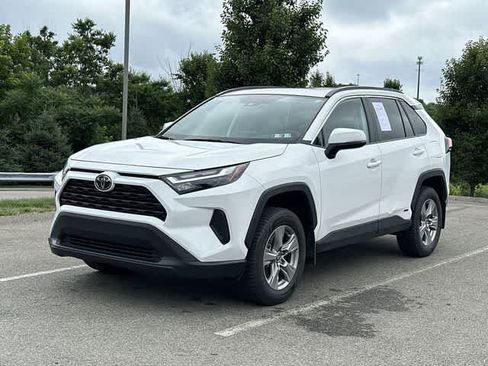 Used 2025 Toyota RAV4 XLE w/ Convenience Package AWD/4WD image 1