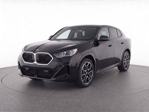 Used 2026 BMW X2 xDrive28i AWD/4WD image 7