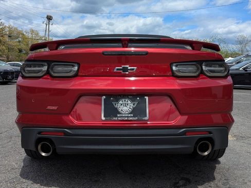 Used 2021 Chevrolet Camaro SS RWD image 9