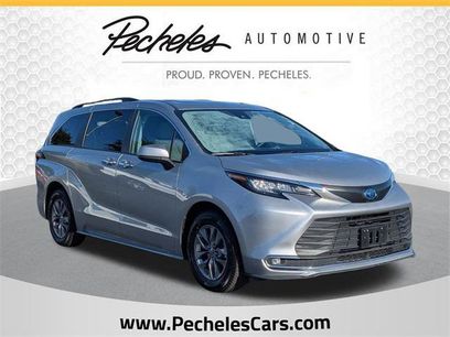 Certified 2023 Toyota Sienna XLE