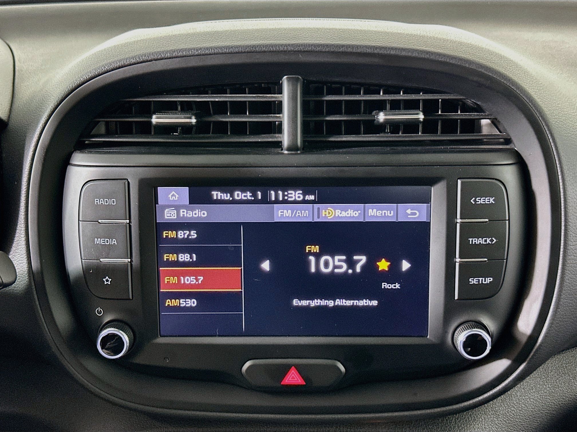 Used 2025 Kia Soul LX w/ LX Technology Package FWD image 21