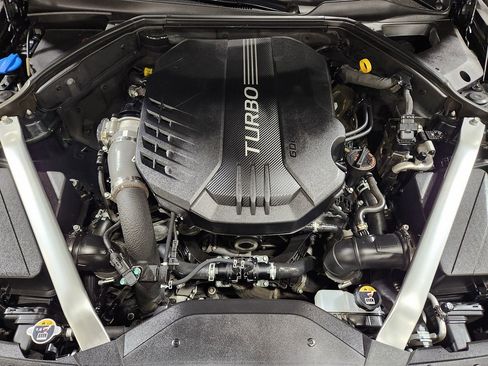 Used 2022 Genesis G70 3.3T image 53