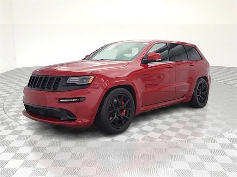 Used 2015 Jeep Grand Cherokee SRT image 3