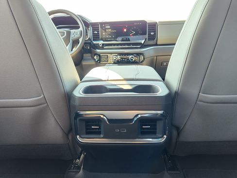 Used 2026 GMC Sierra 1500 SLT w/ SLT Premium Package AWD/4WD image 14