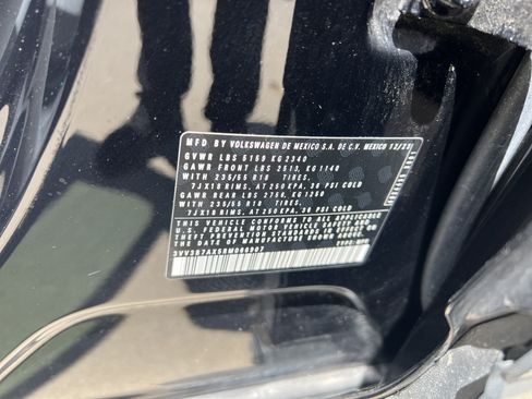 Used 2024 Volkswagen Tiguan SE FWD image 30