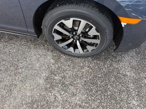 New 2026 Honda Odyssey EX-L image 9