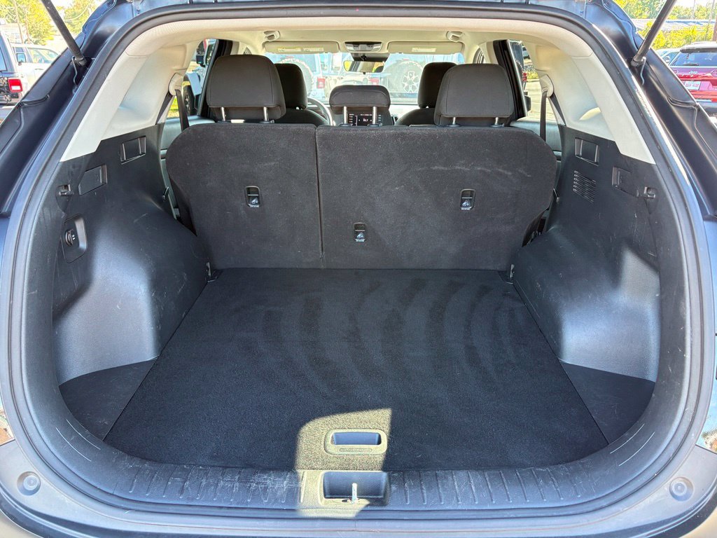 Used 2023 Kia Sportage LX FWD image 28
