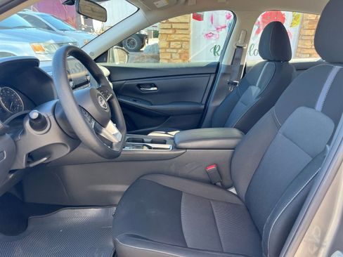 Used 2025 Nissan Sentra SV image 24