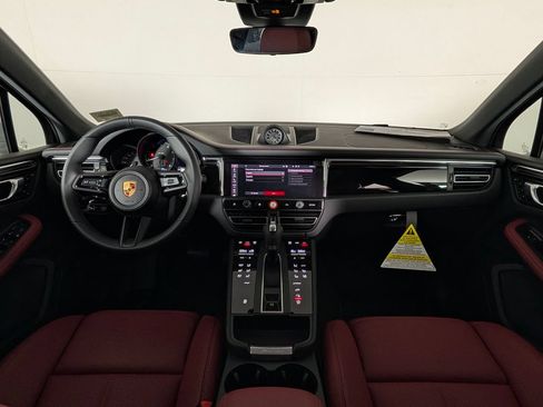 New 2026 Porsche Macan AWD/4WD image 20