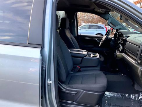 Used 2024 Chevrolet Silverado 1500 LT w/ Convenience Package II image 8