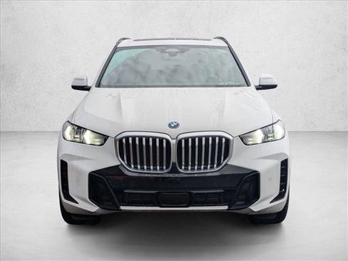 New 2026 BMW X5 xDrive50e w/ M Sport Package image 5