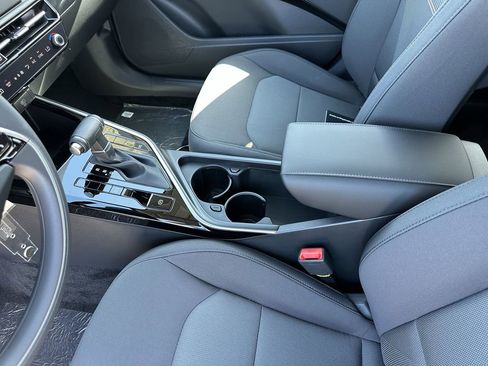 New 2026 Kia Niro LX FWD image 18