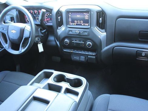 Used 2021 Chevrolet Silverado 1500 Custom image 15