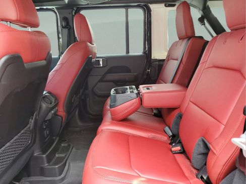 Used 2024 Jeep Wrangler Rubicon 392 image 6