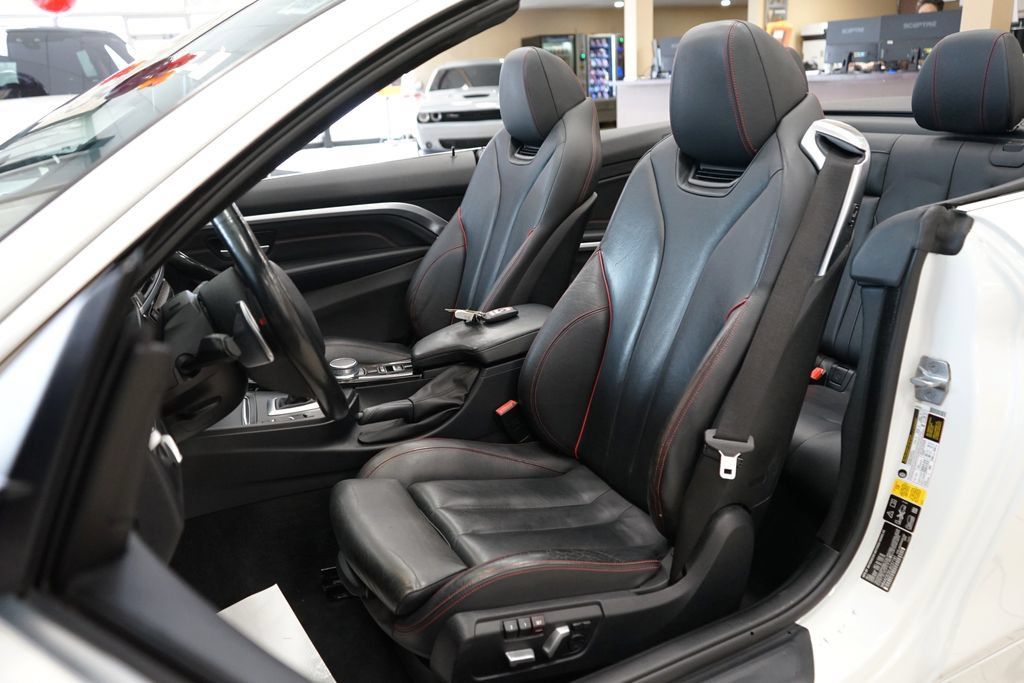 Used 2018 BMW 430i xDrive Convertible AWD/4WD image 3
