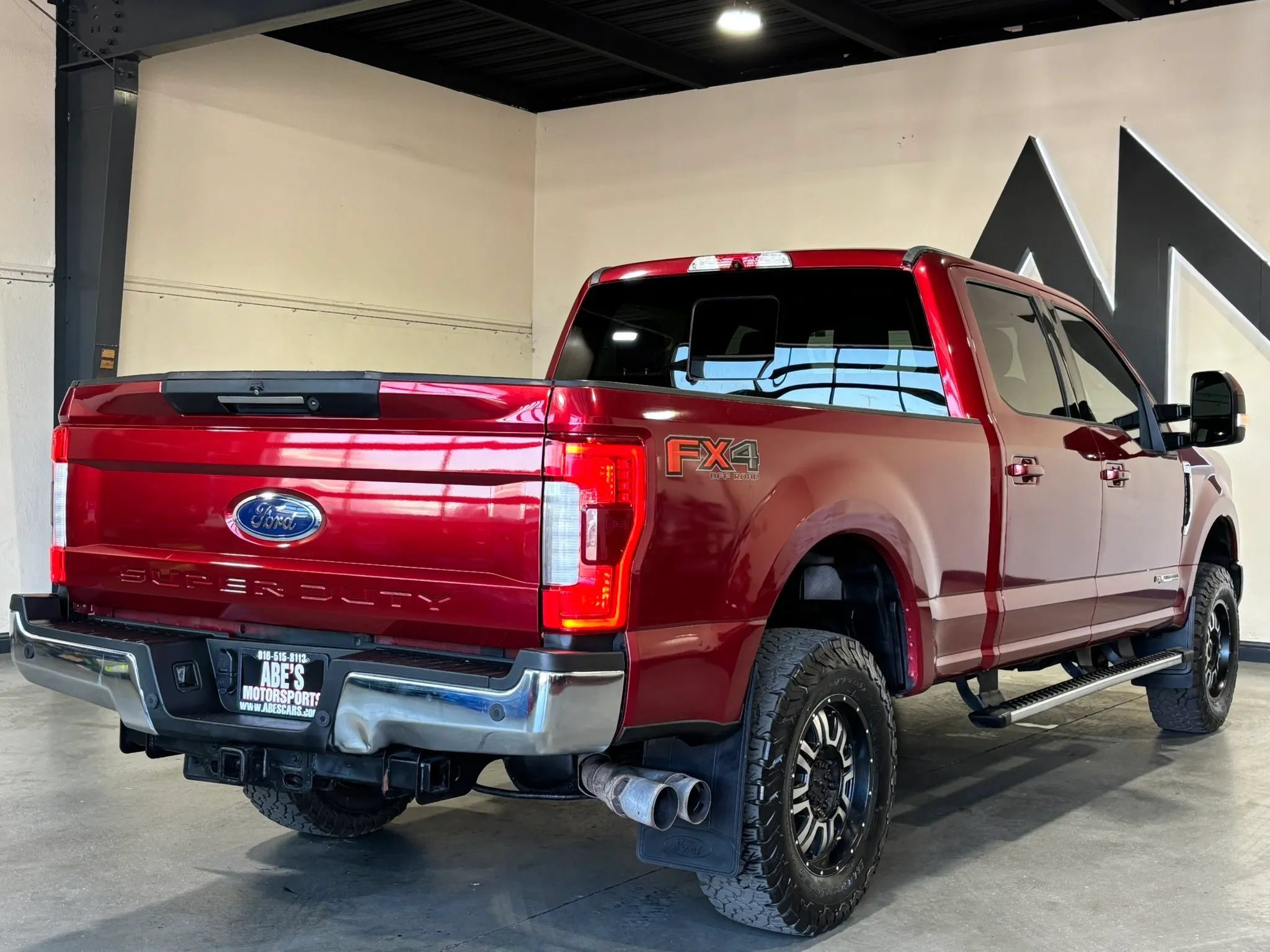 Used 2017 Ford F250 Lariat w/ Lariat Ultimate Package AWD/4WD image 4