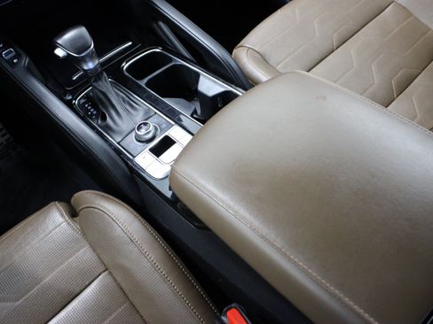 Used 2022 Kia Telluride SX w/ SX Prestige Package AWD/4WD image 15