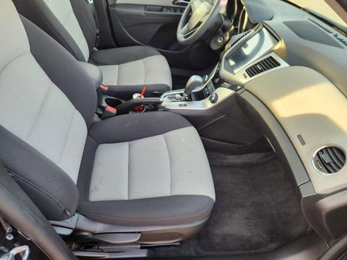 Used 2016 Chevrolet Cruze LS image 18