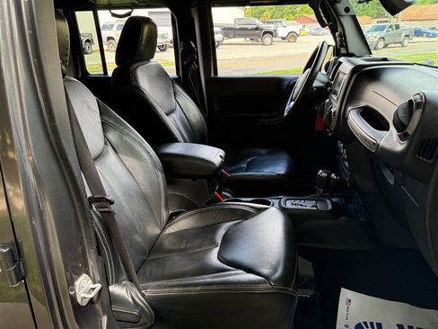 Used 2017 Jeep Wrangler Unlimited Sport w/ Quick Order Package 24S image 54