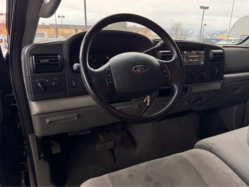 Used 2005 Ford F250 XLT image 19