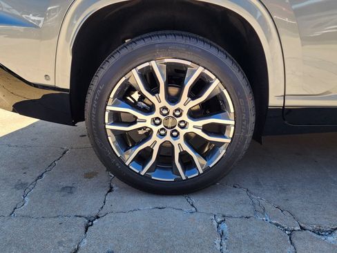 Used 2026 GMC Acadia Denali Ultimate AWD/4WD image 59