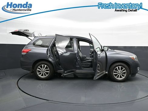Used 2013 Nissan Pathfinder SL FWD image 39