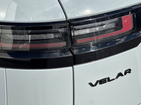 Certified 2025 Land Rover Range Rover Velar Dynamic SE image 34