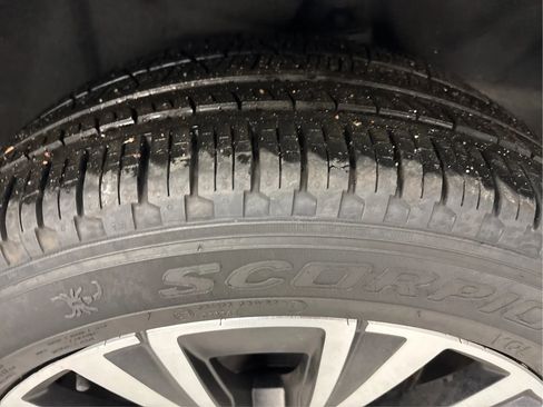 Used 2022 Volvo XC90 T6 Momentum w/ Climate Package image 33