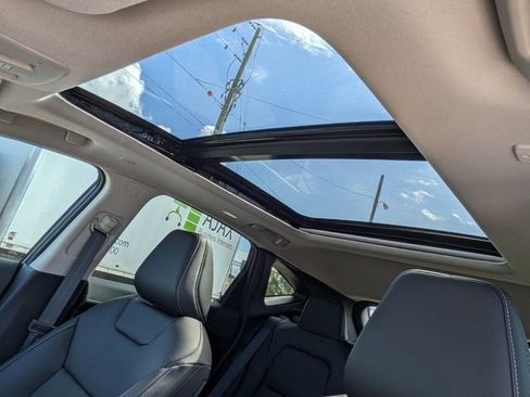 New 2025 Nissan Murano SL image 22