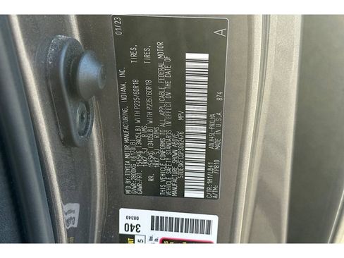 Certified 2023 Toyota Sienna Platinum image 35