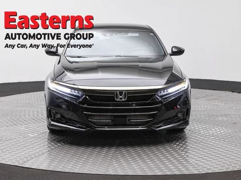 Used 2022 Honda Accord Sport image 2