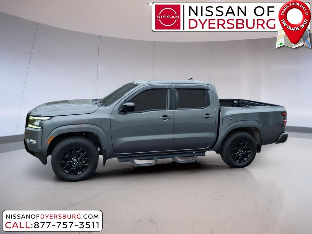 Used 2023 Nissan Frontier SV w/ Midnight Edition Package RWD image 6