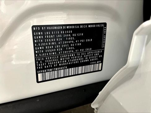 New 2026 Volkswagen Tiguan SE R-Line image 34