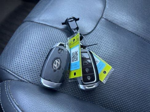 Used 2020 Hyundai Santa Fe SEL w/ Convenience + Premium Package image 25