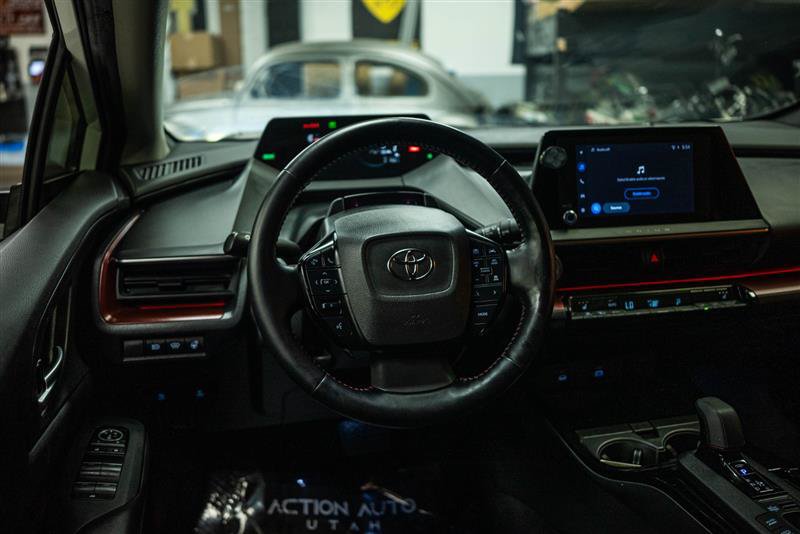 Used 2024 Toyota Prius Prime FWD image 14