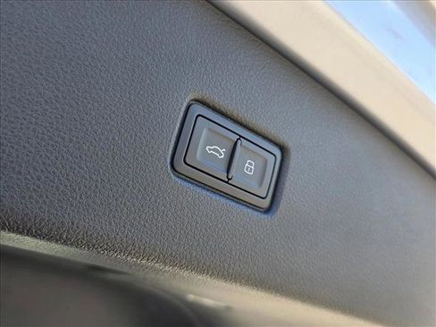 Certified 2024 Audi Q5 2.0T Premium Plus w/ Premium Plus Package image 28