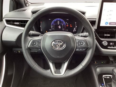 Used 2025 Toyota Corolla XSE image 12