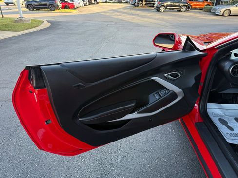 Used 2018 Chevrolet Camaro LT image 19