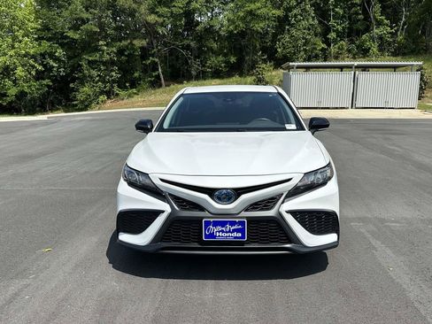 Used 2023 Toyota Camry SE w/ Convenience Package FWD image 2