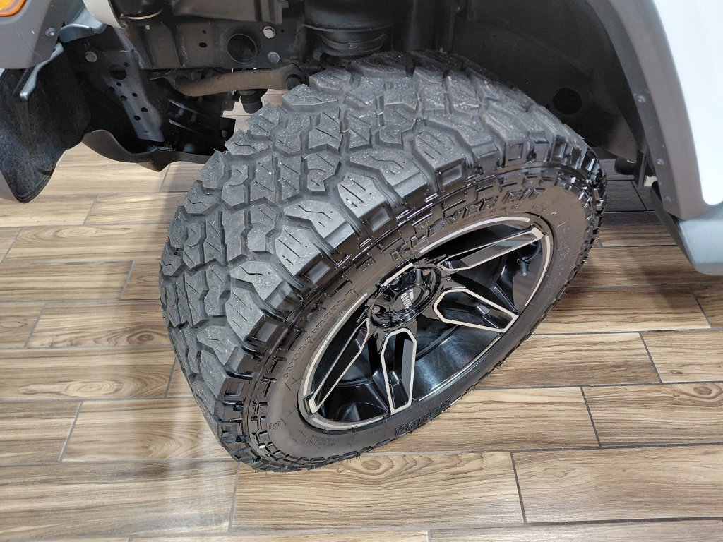 Used 2019 Jeep Wrangler Unlimited Sahara AWD/4WD image 21