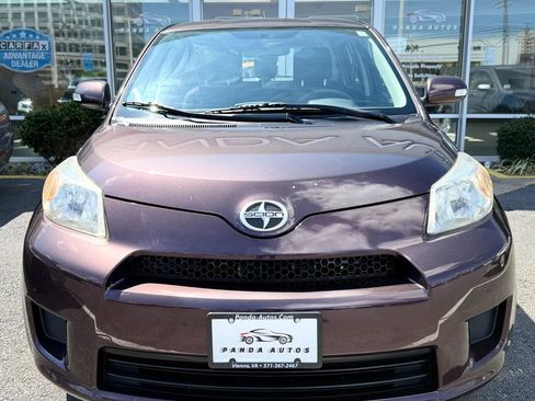 Used 2011 Scion xD FWD image 2