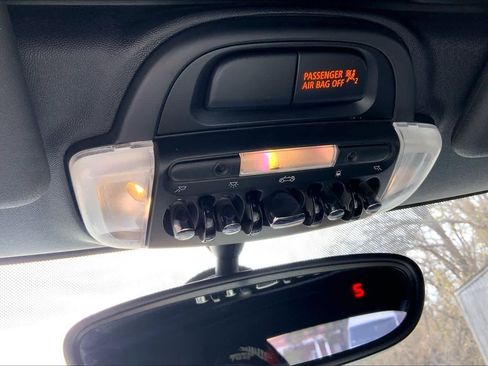 Used 2018 MINI Cooper S image 31