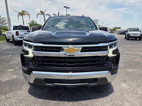 Used 2023 Chevrolet Silverado 1500 LT w/ Protection Package RWD image 2
